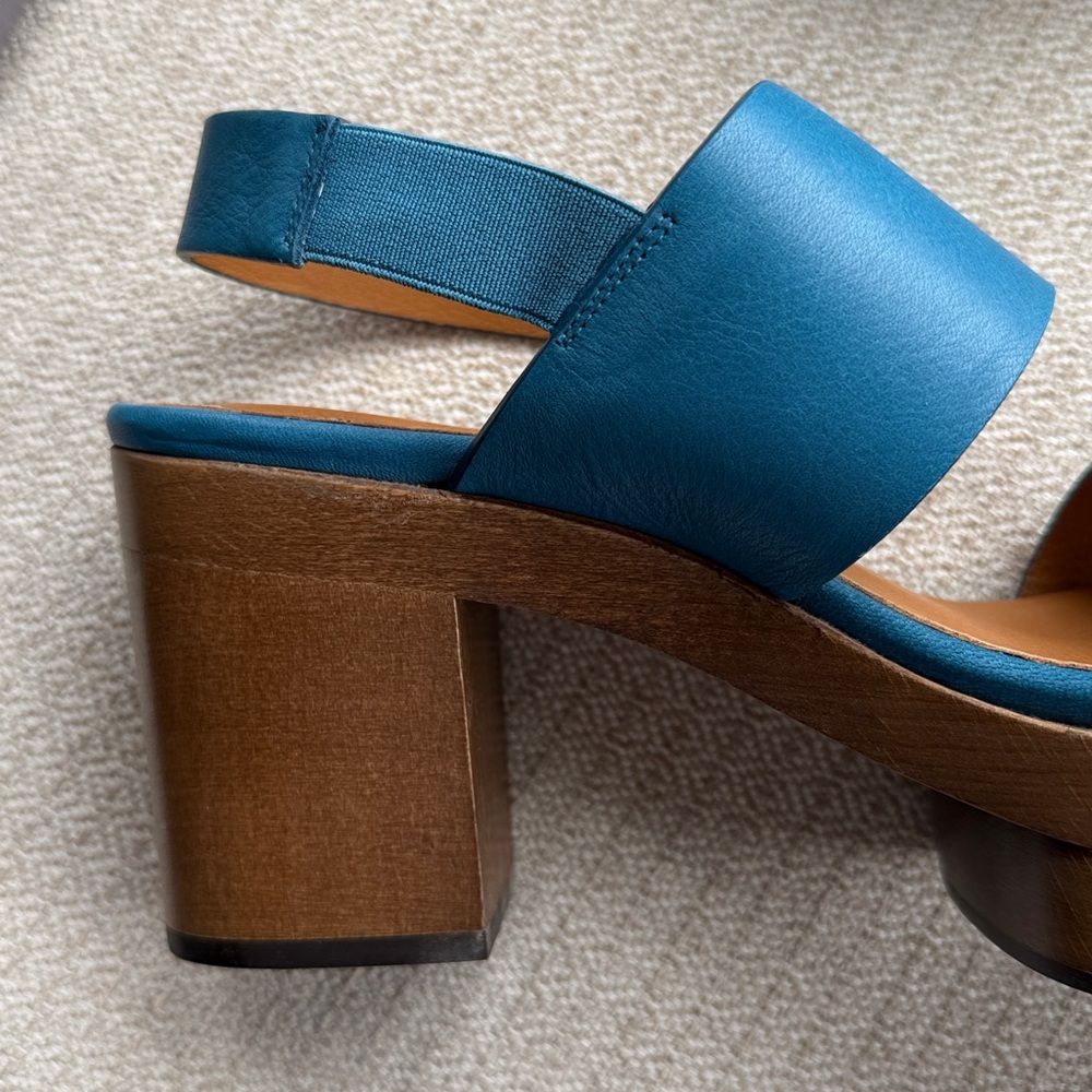 COCLICO OCA Rabbit Platform Sandals - Picture 5 of 7